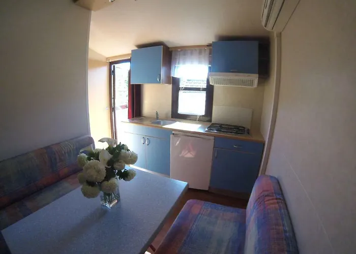 Miraflores Camping *